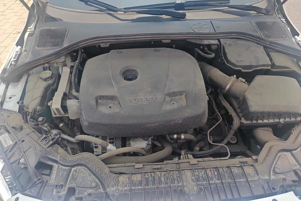 Volvo S60, 2019 10