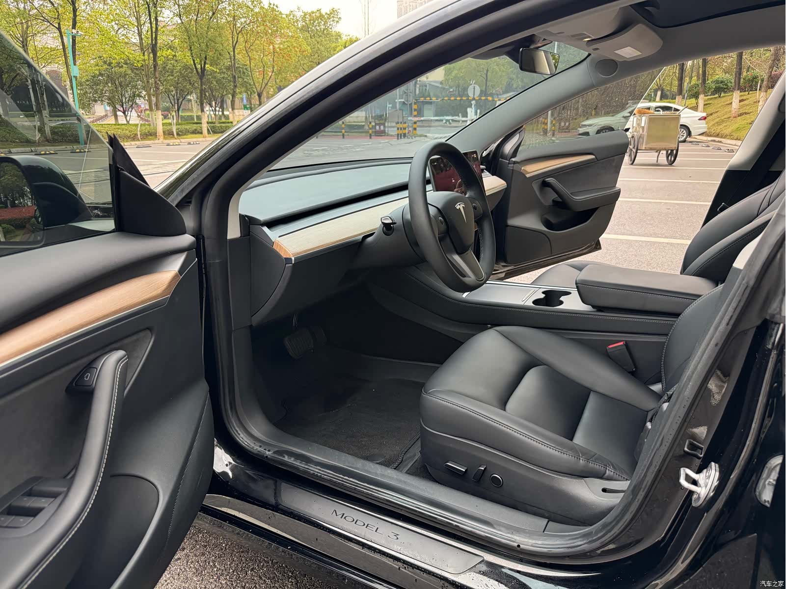 Tesla Model 3, 2023 12