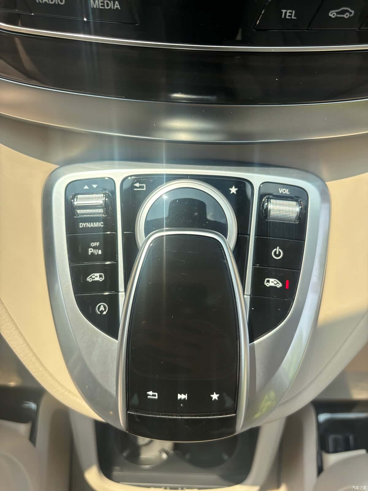 Mercedes-Benz V-Class, 2018 13