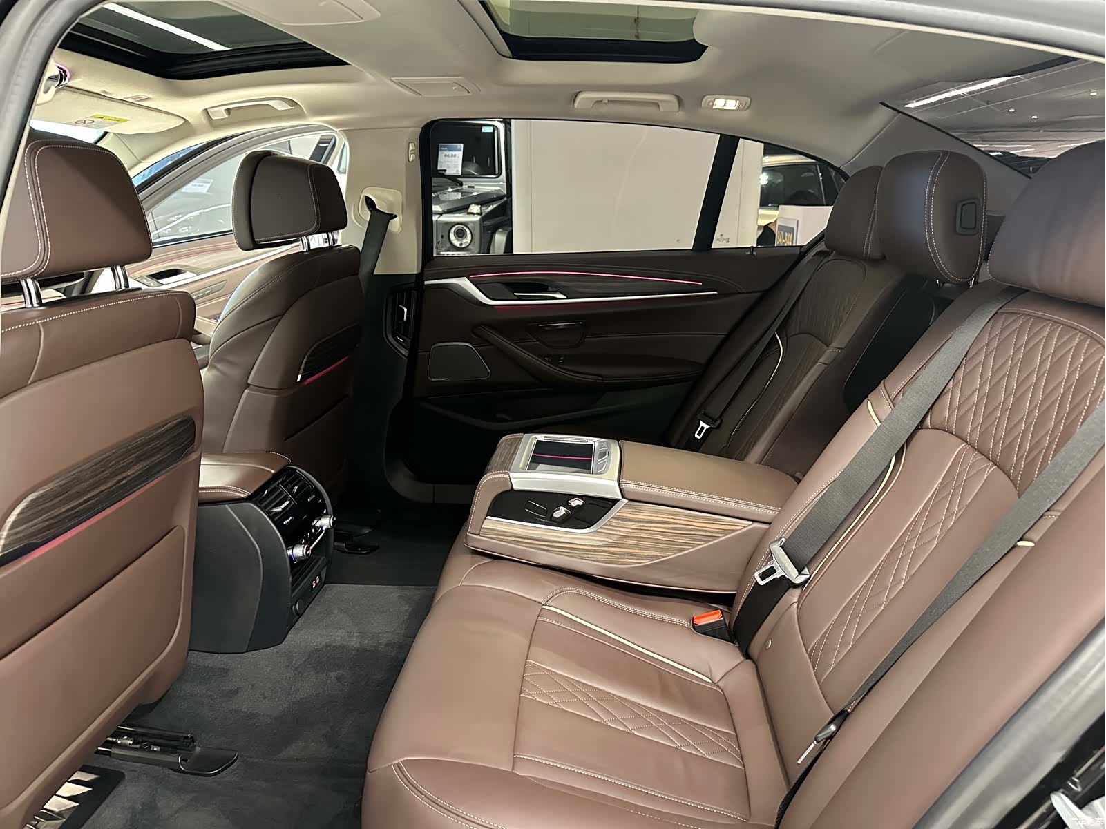 BMW 5 Series, 2020 15