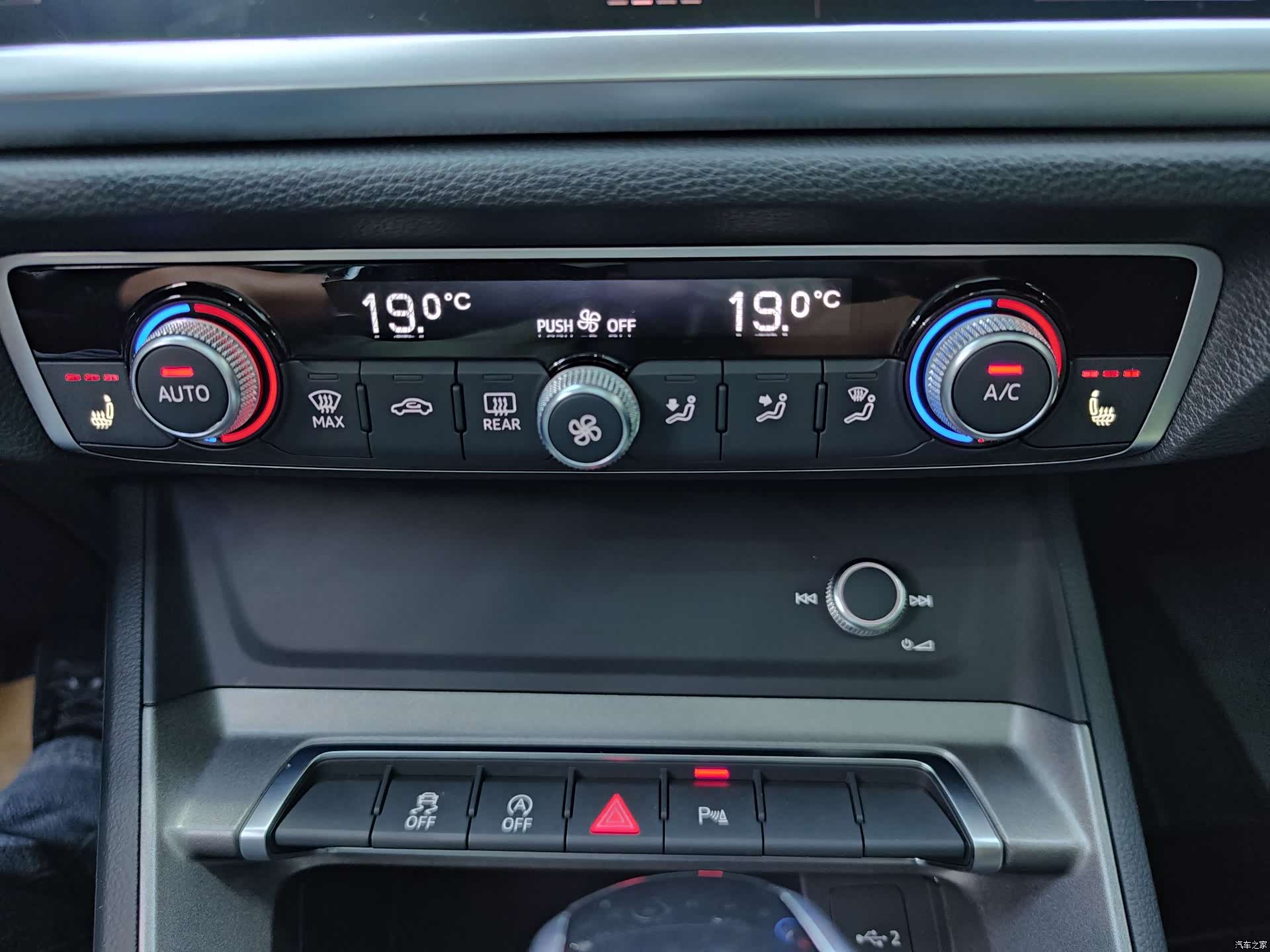 Audi Q3, 2022 18