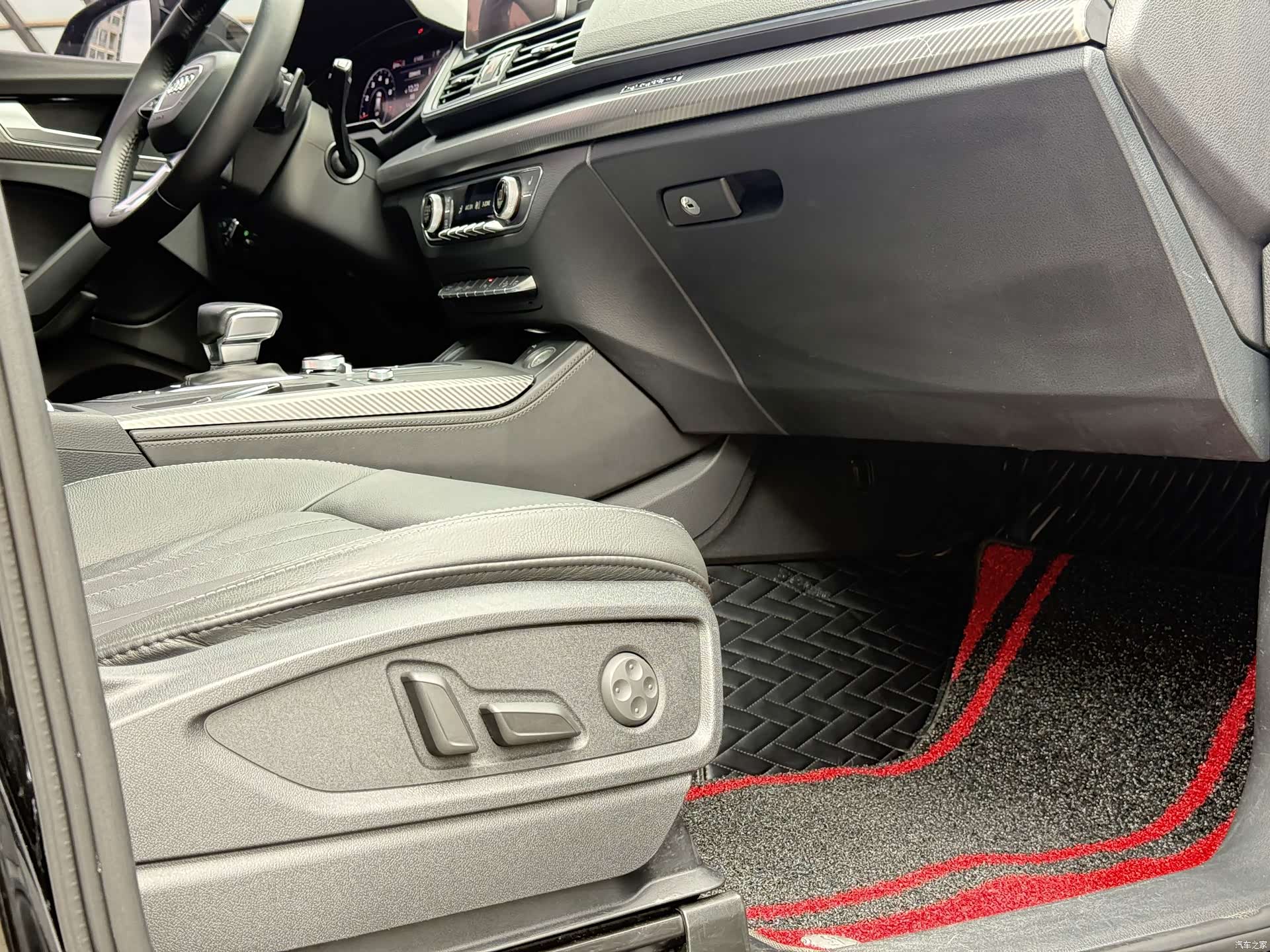 Audi Q5L, 2021 40