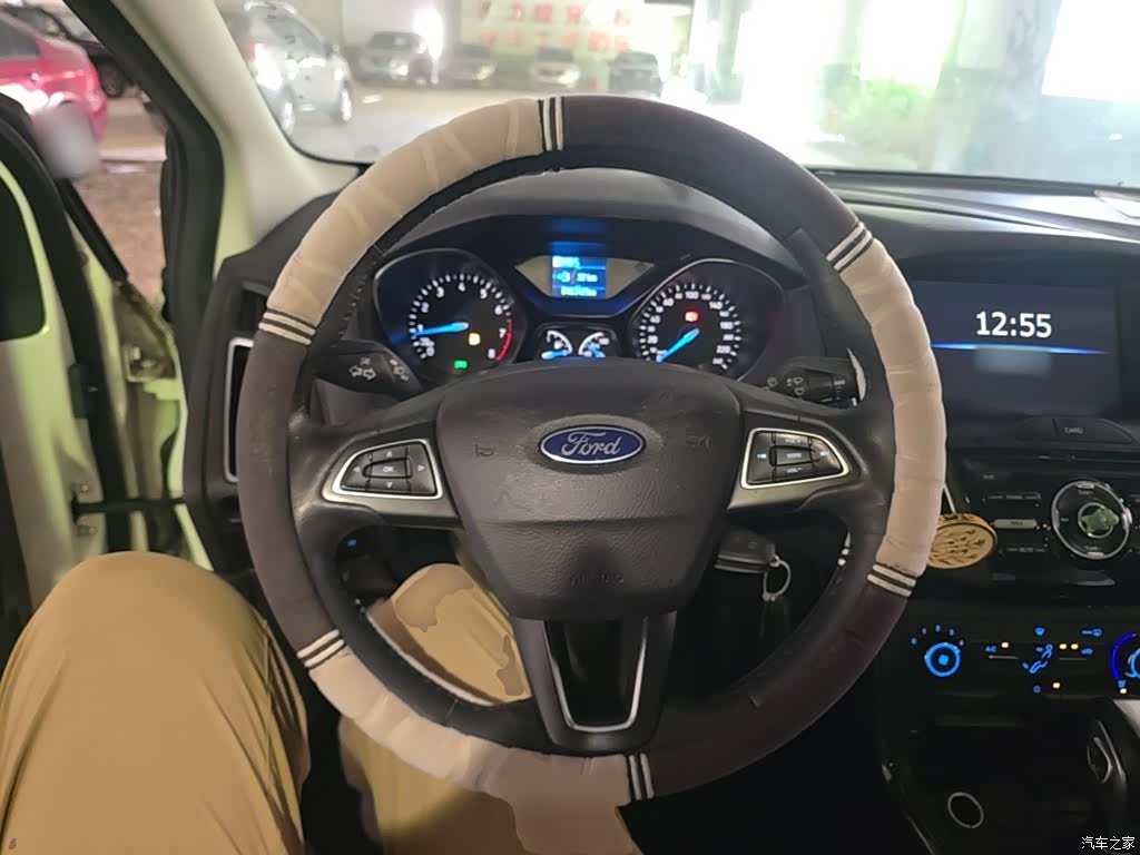 Ford Focus, 2018 11