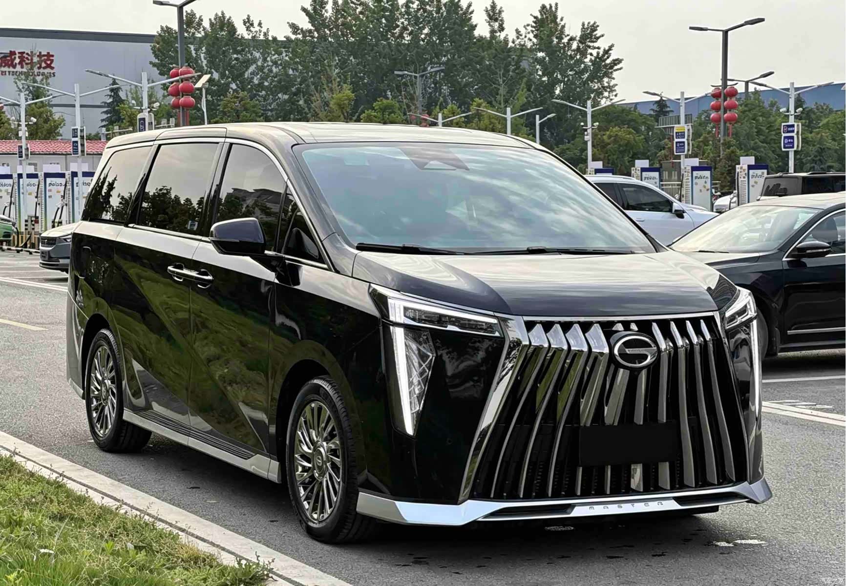 Trumpchi M8, 2025 3