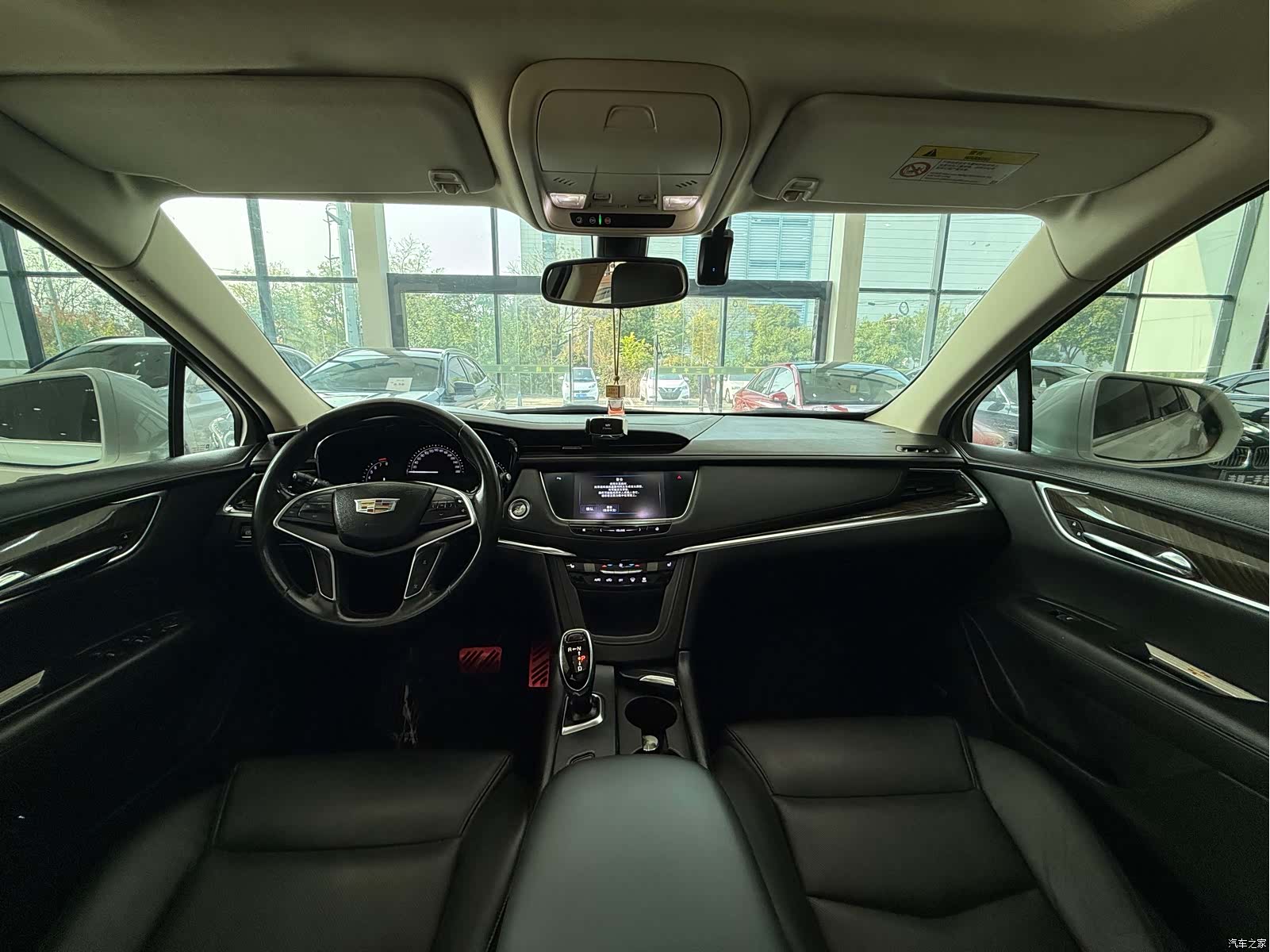 Cadillac XT5, 2016 12