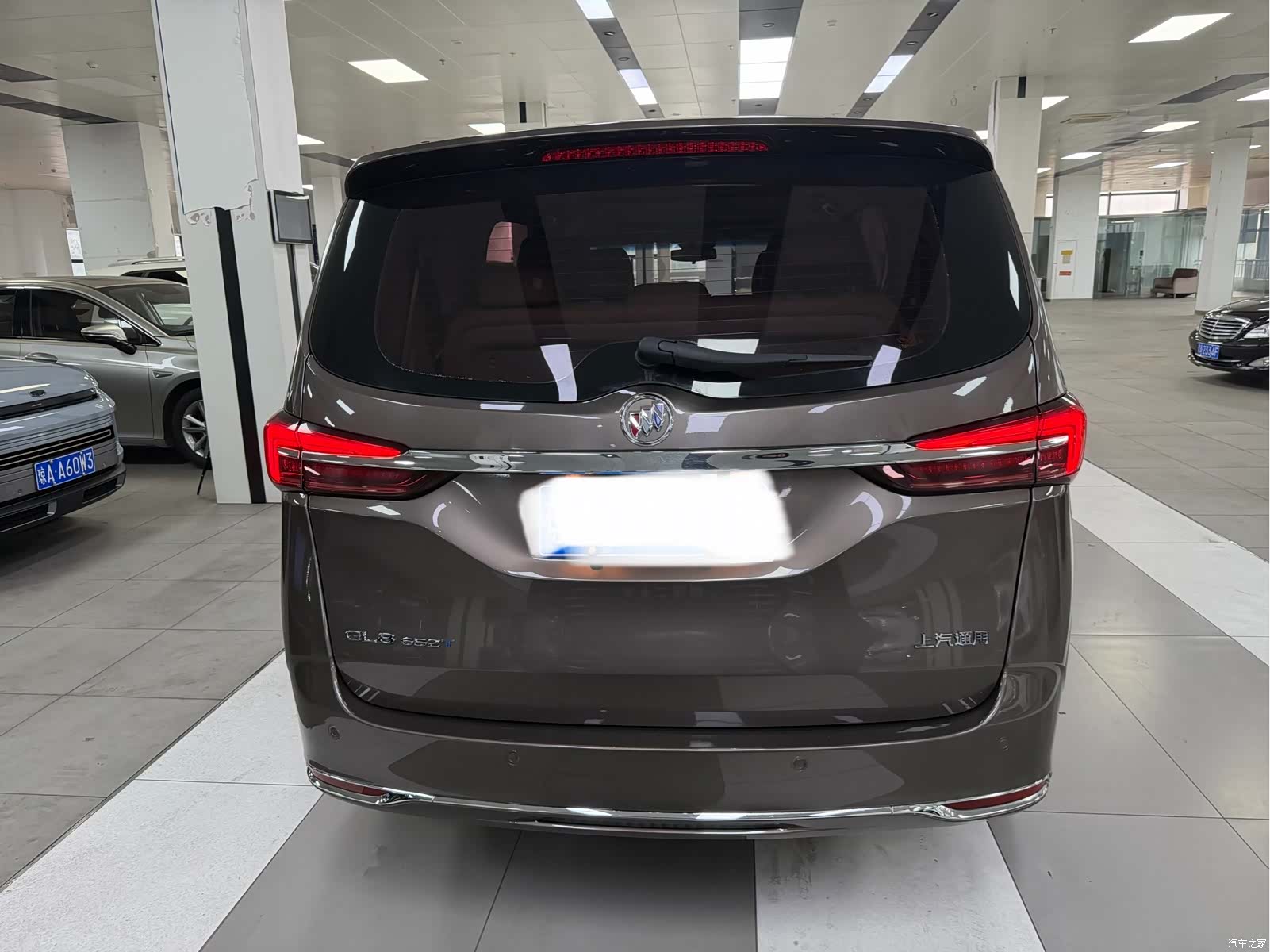Buick GL8, 2023 10