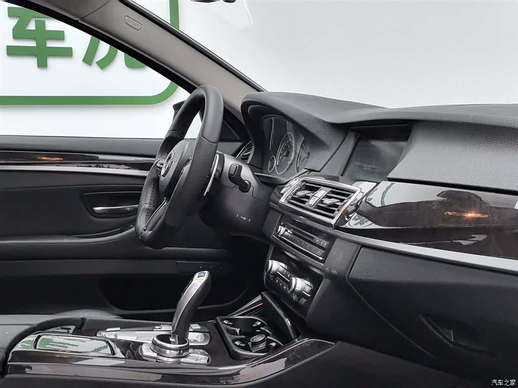 BMW 5 Series, 2013 22