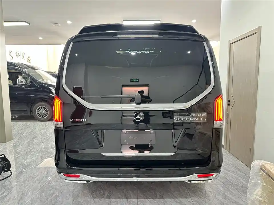 Mercedes-Benz V-class