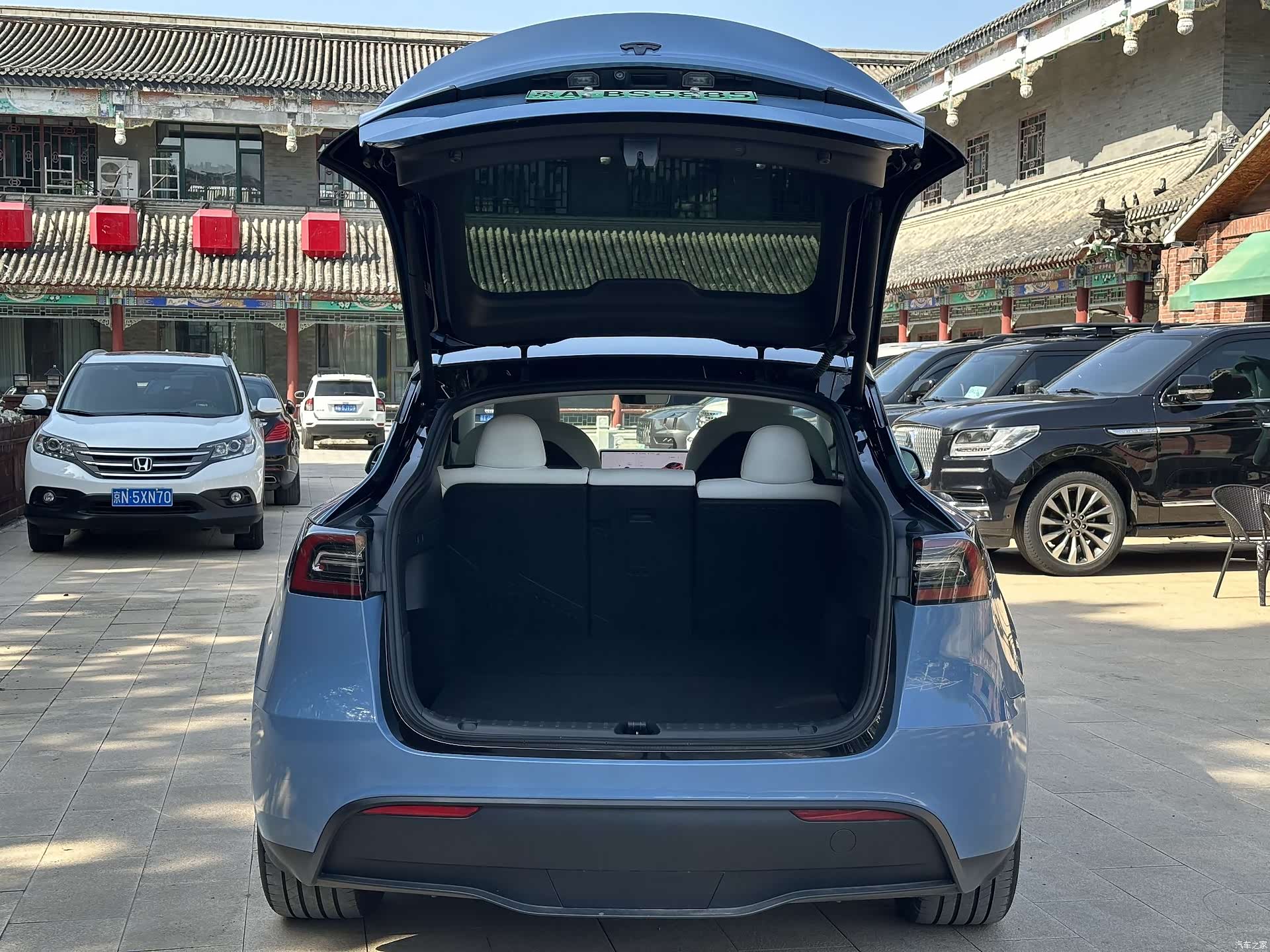 Tesla Model Y, 2023 24