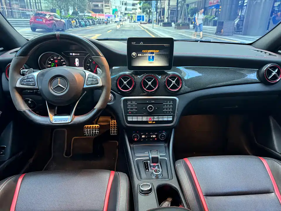 Mercedes-Benz CLA AMG