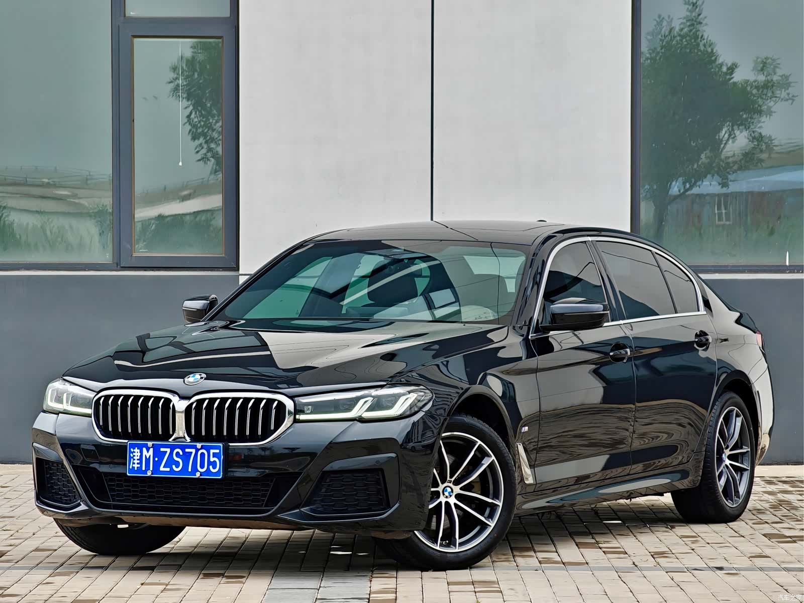 BMW 5 Series, 2021 1