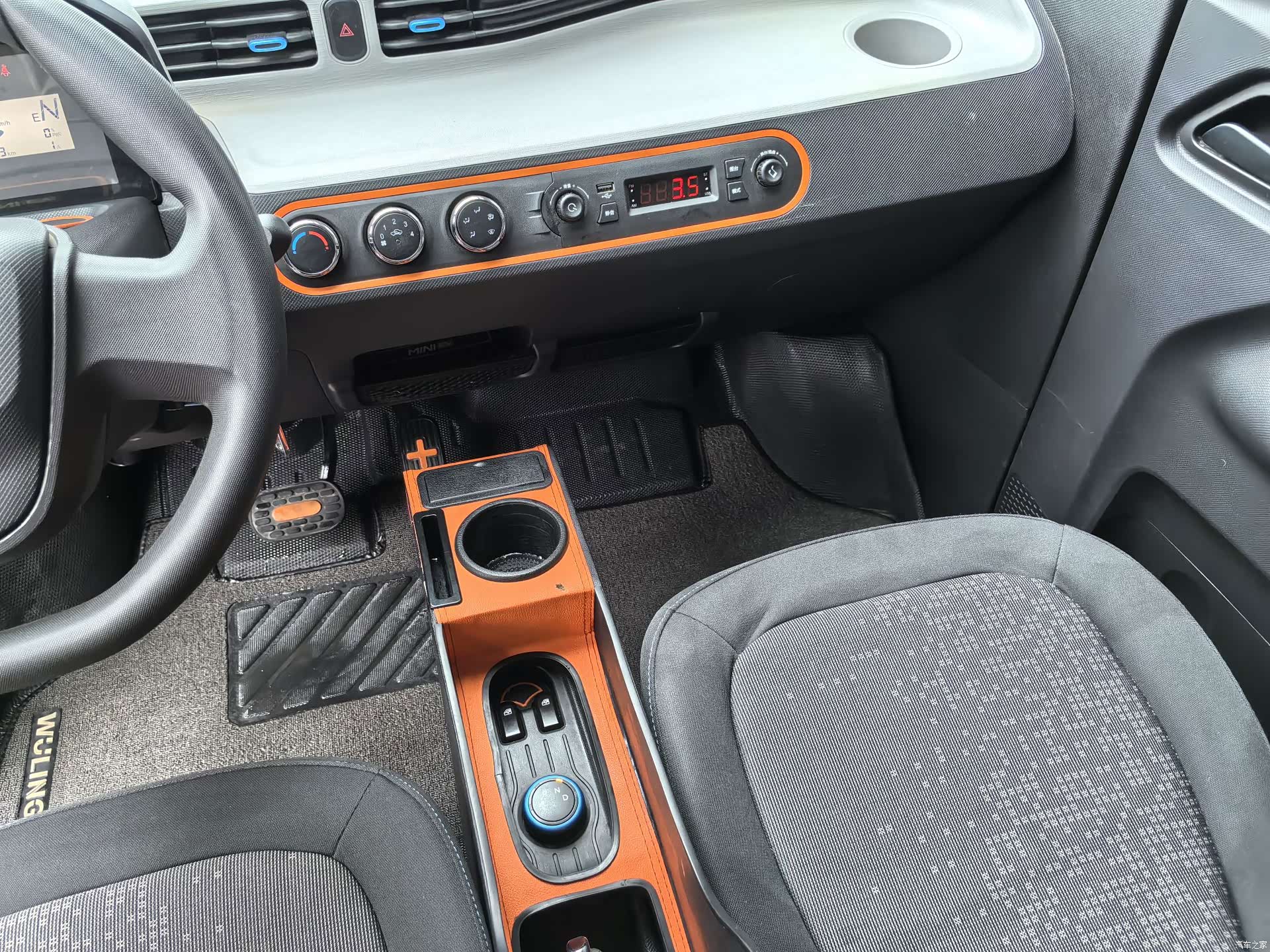 Wuling MINIEV, 2021 9