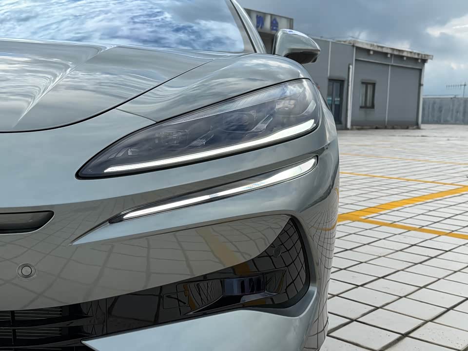 Denza Z9GT Denza Z9GT