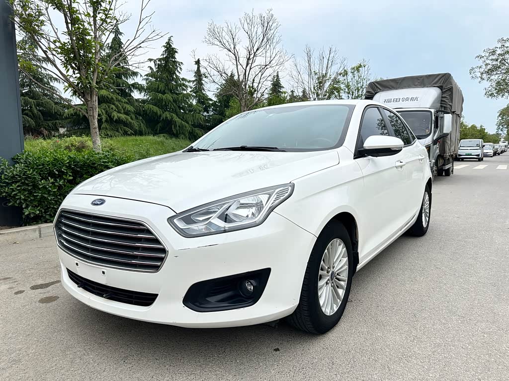 Ford Escort 2015 1.5L AT Comfort