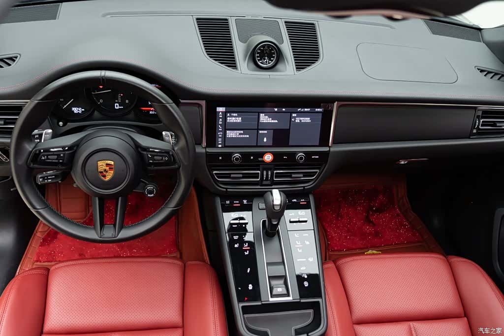 Porsche Macan, 2023 11