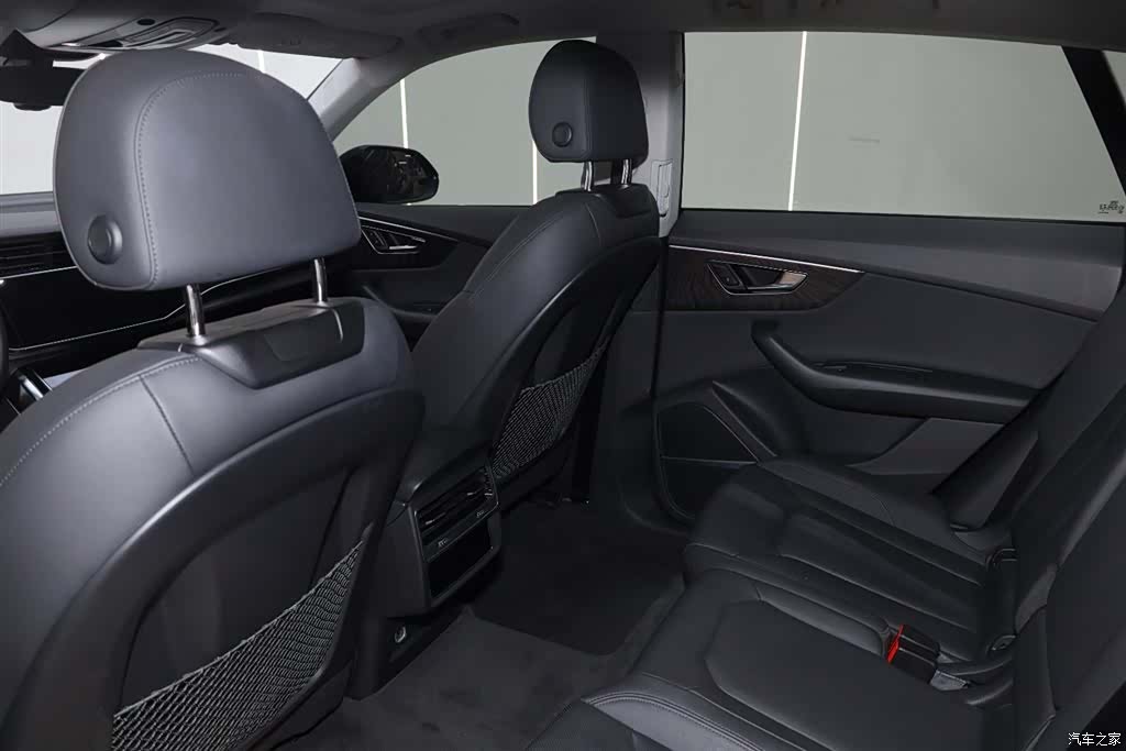 Audi Q8, 2022 21