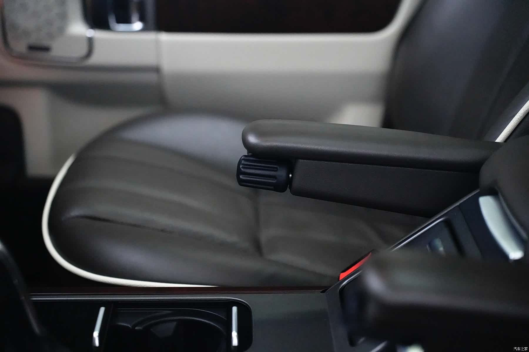 Land Rover Range Rover, 2012 24