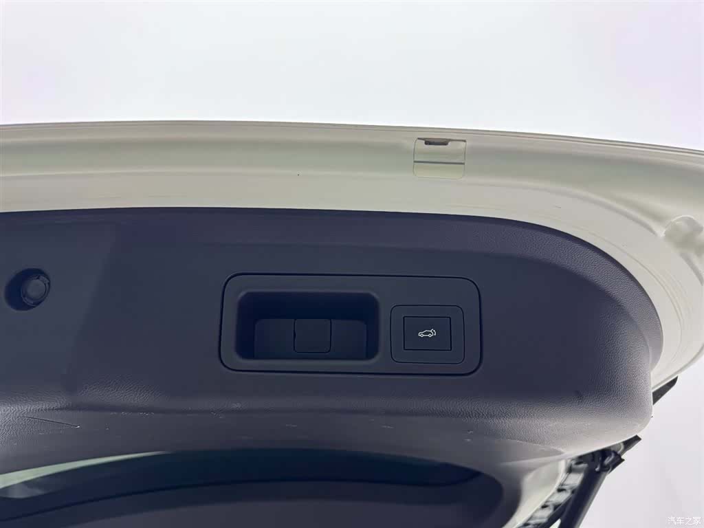 Trumpchi M8, 2021 10