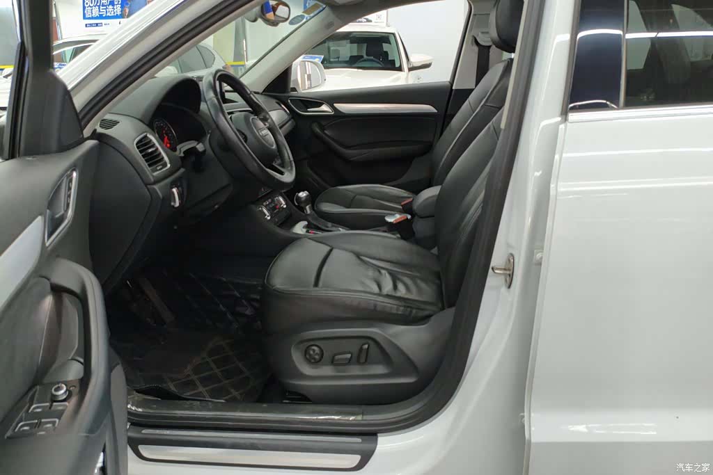 Audi Q3, 2014 9