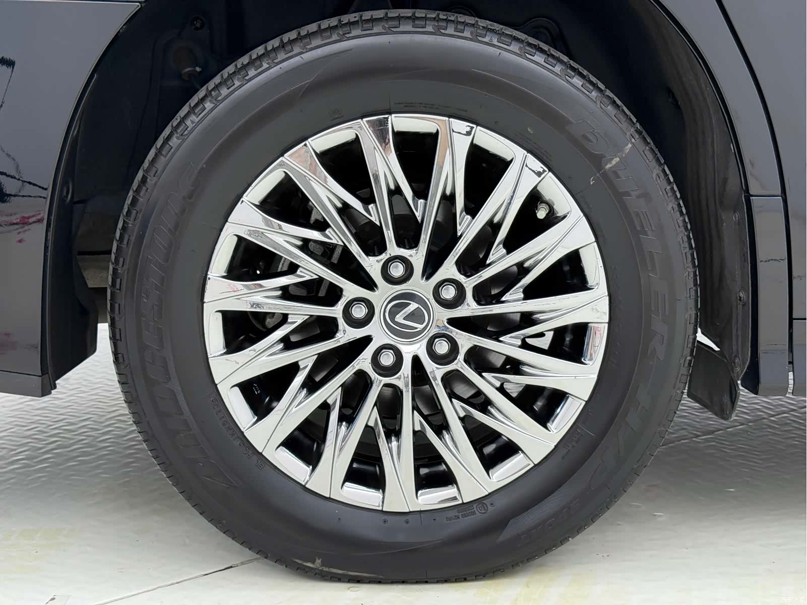 Lexus LM, 2023 27