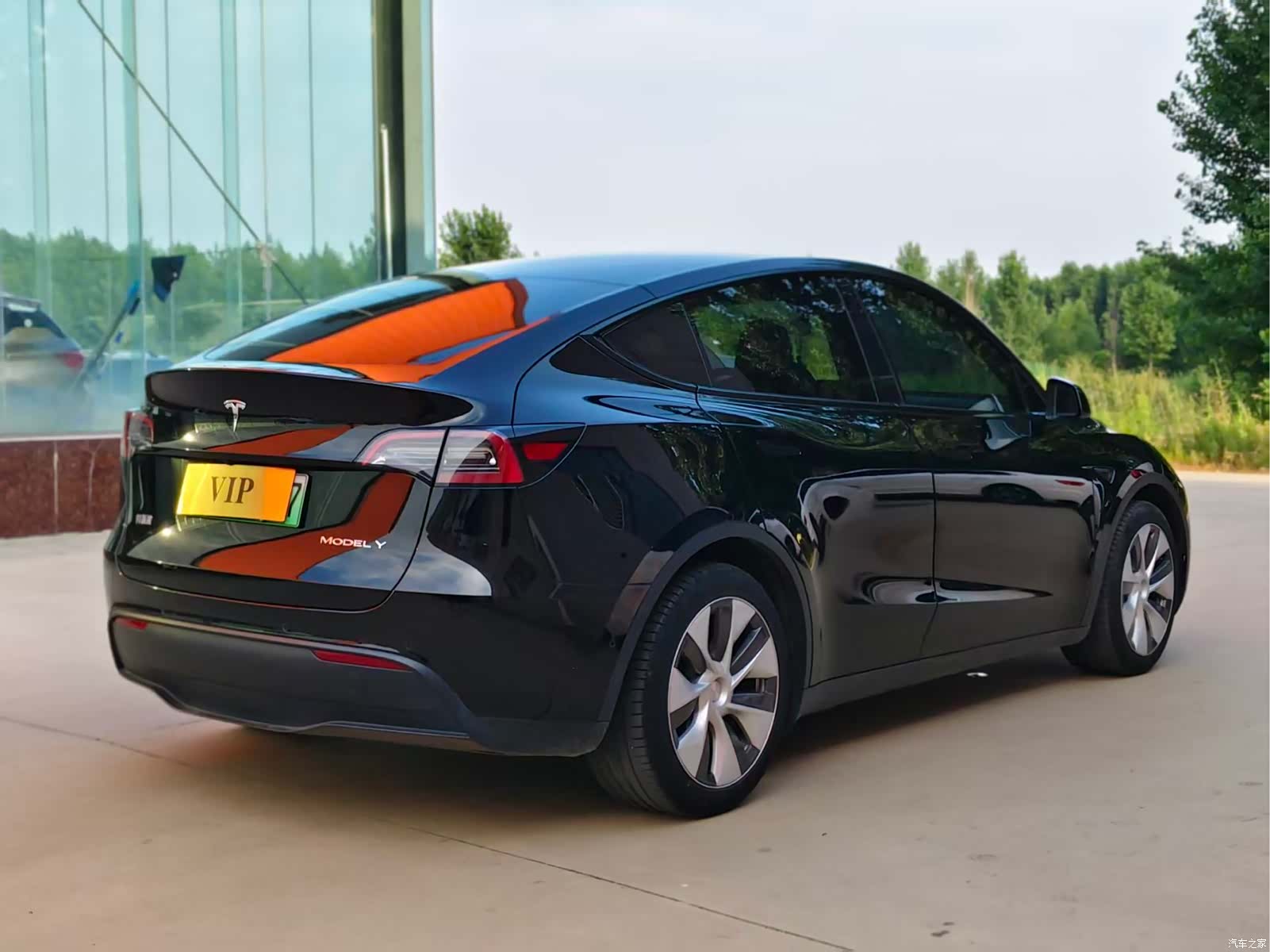 Tesla Model Y, 2022 8