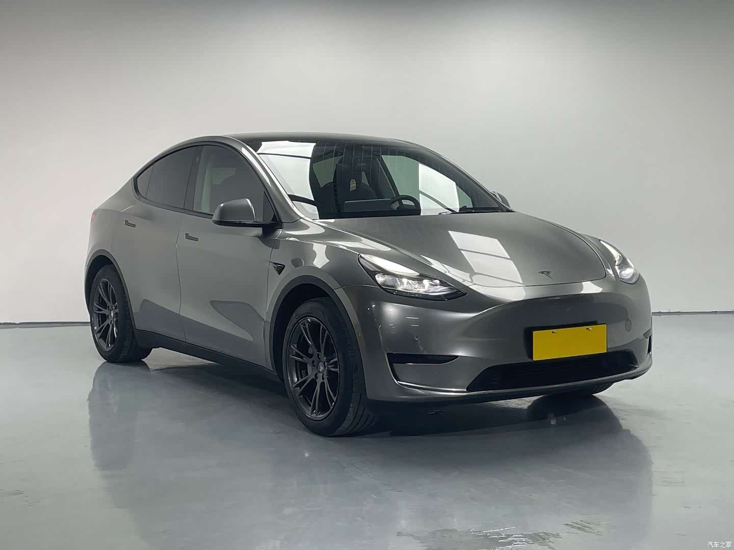 Tesla Model Y, 2024 3