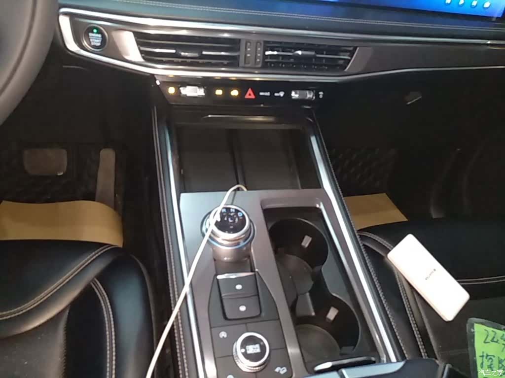 Ford Explorer, 2022 14