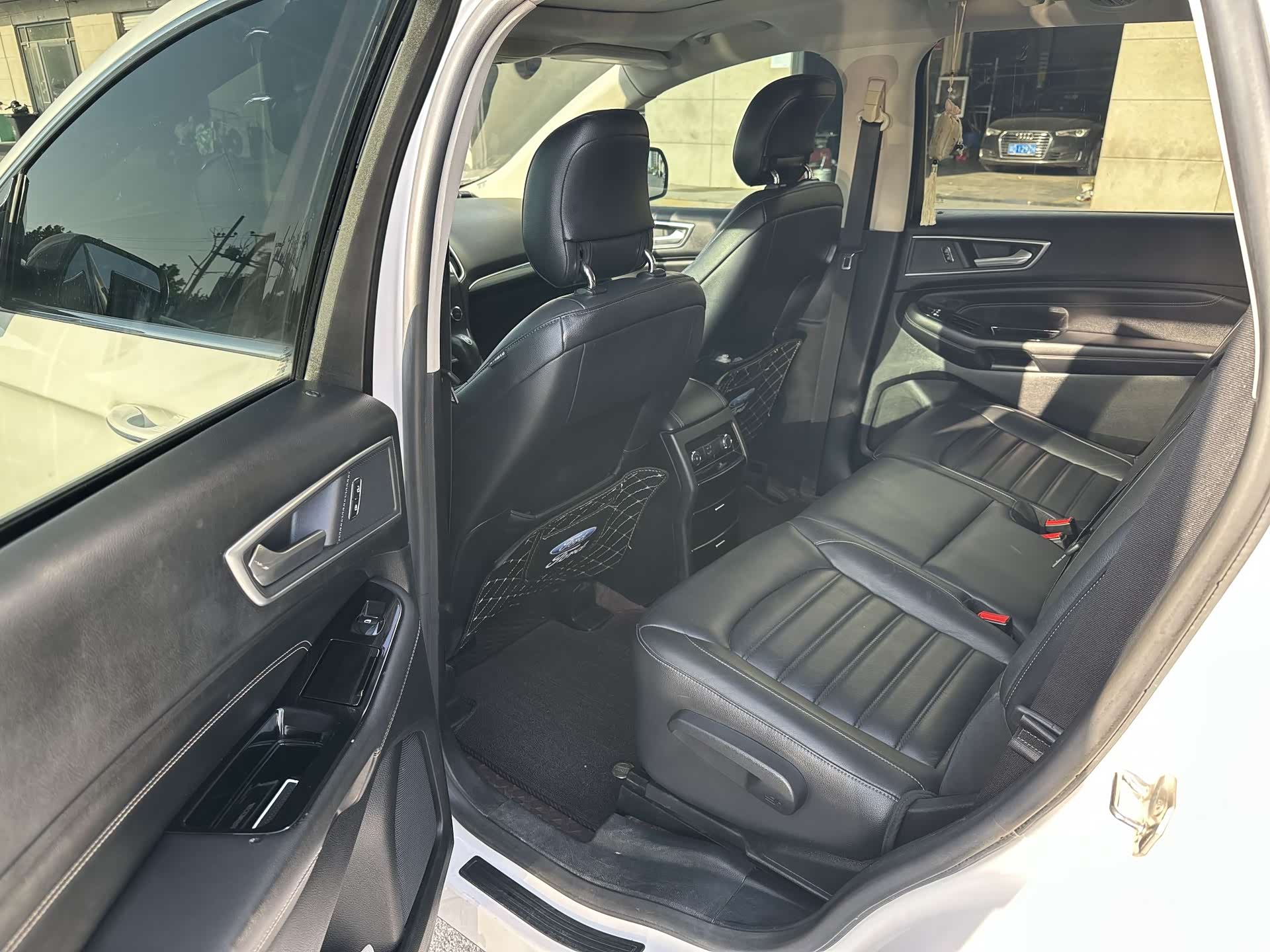 Ford Edge, 2015 23