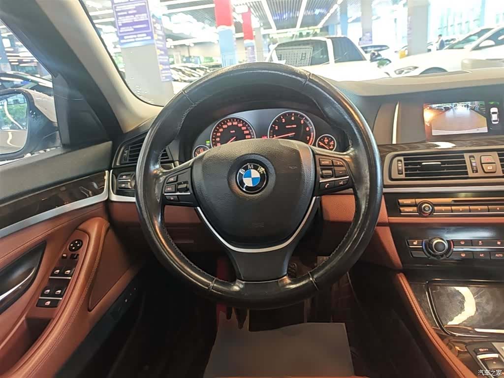 BMW 5 Series, 2017 11