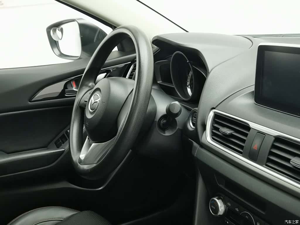 Mazda Mazda3, 2016 22