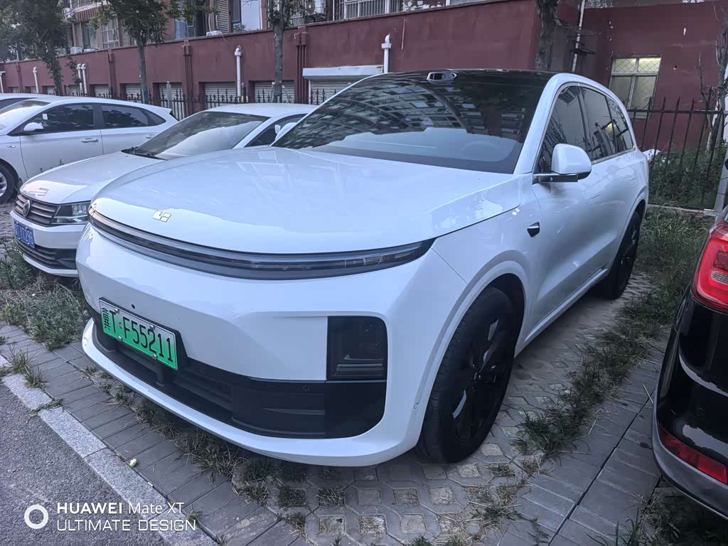 Li Auto L6