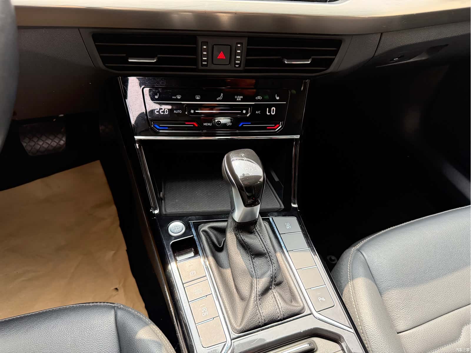 Volkswagen Passat, 2020 6