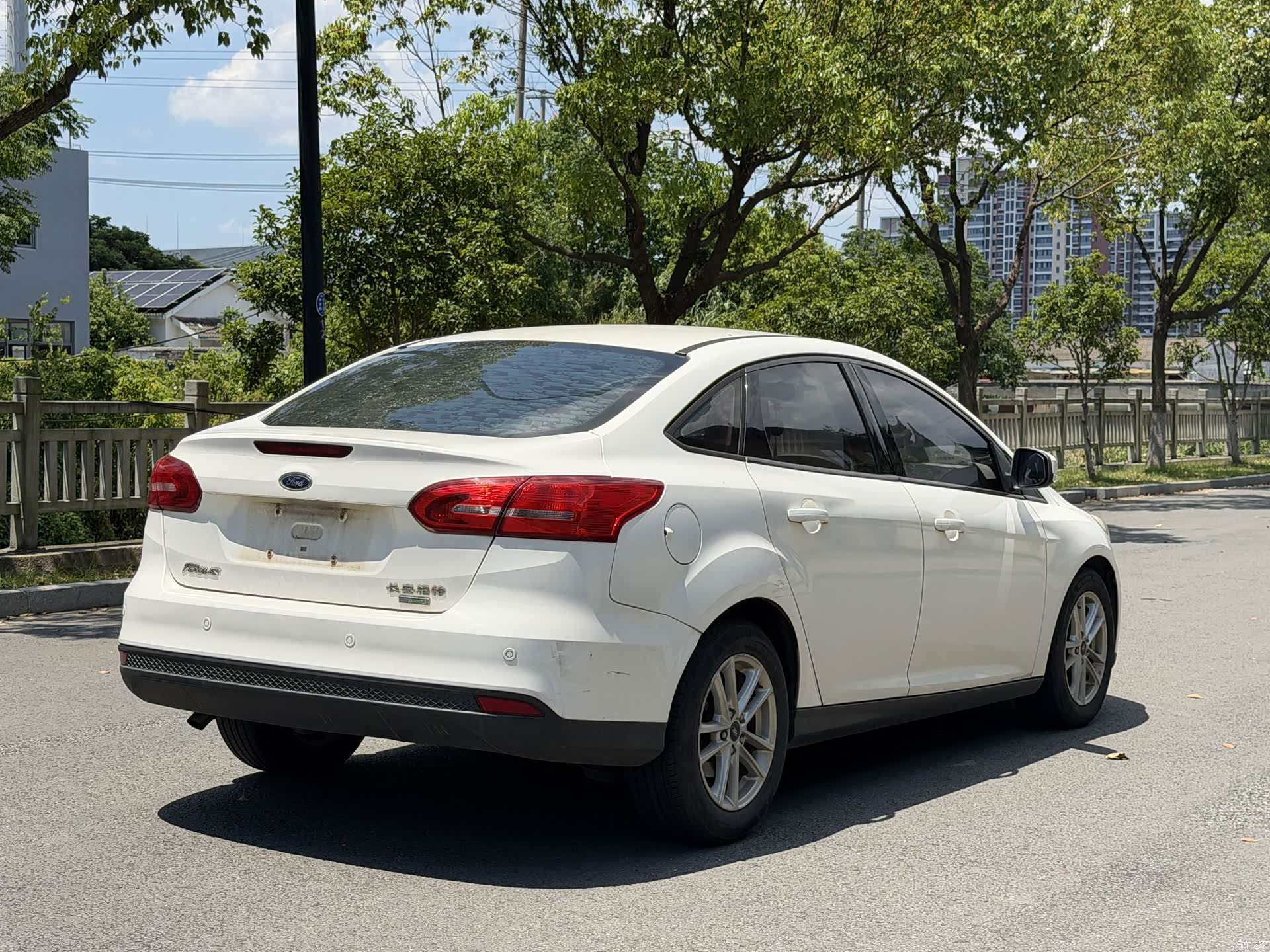 Ford Focus, 2016 9