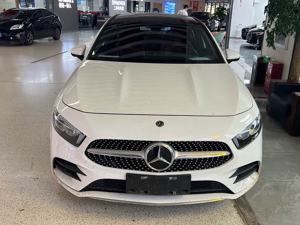 Mercedes-Benz Class A Mercedes-Benz Class A