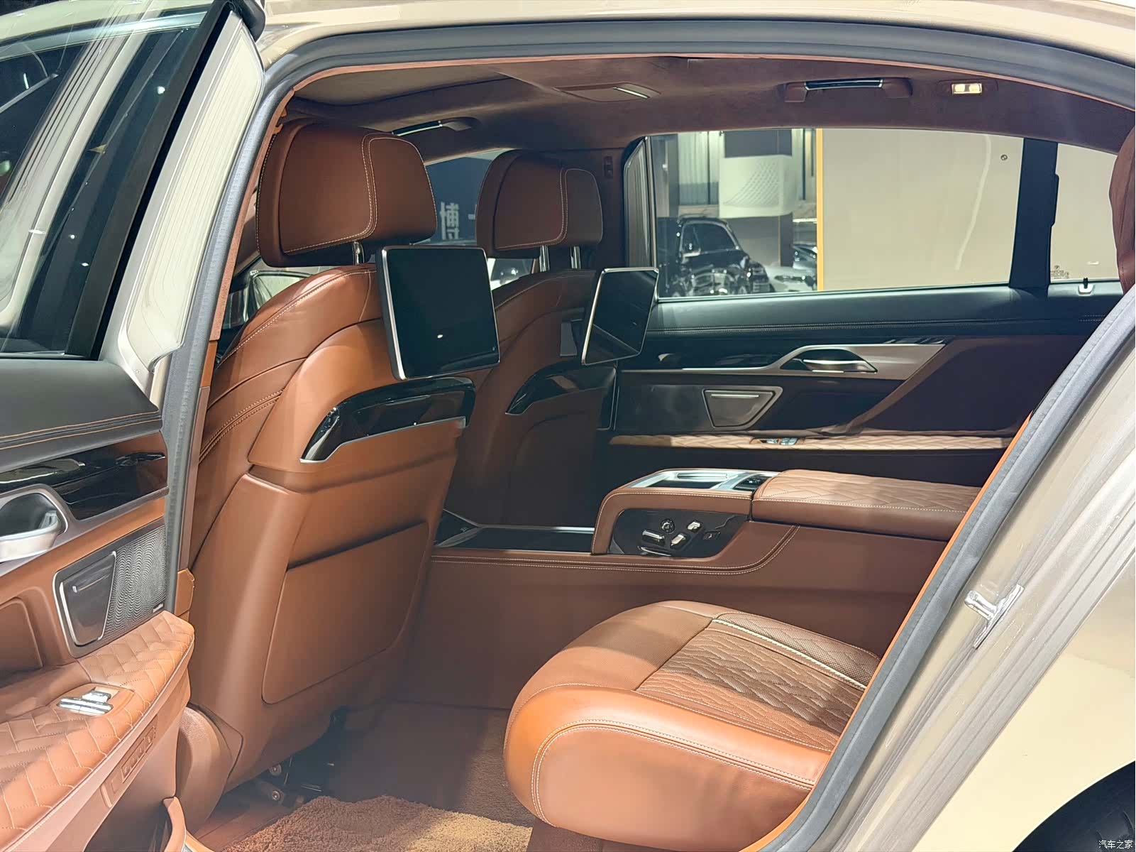 BMW 7 Series, 2020 6