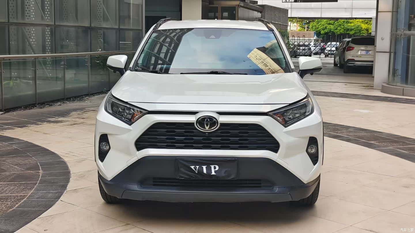 Toyota RAV4, 2021 3