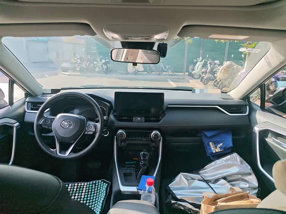 Toyota RAV4 Rongfang