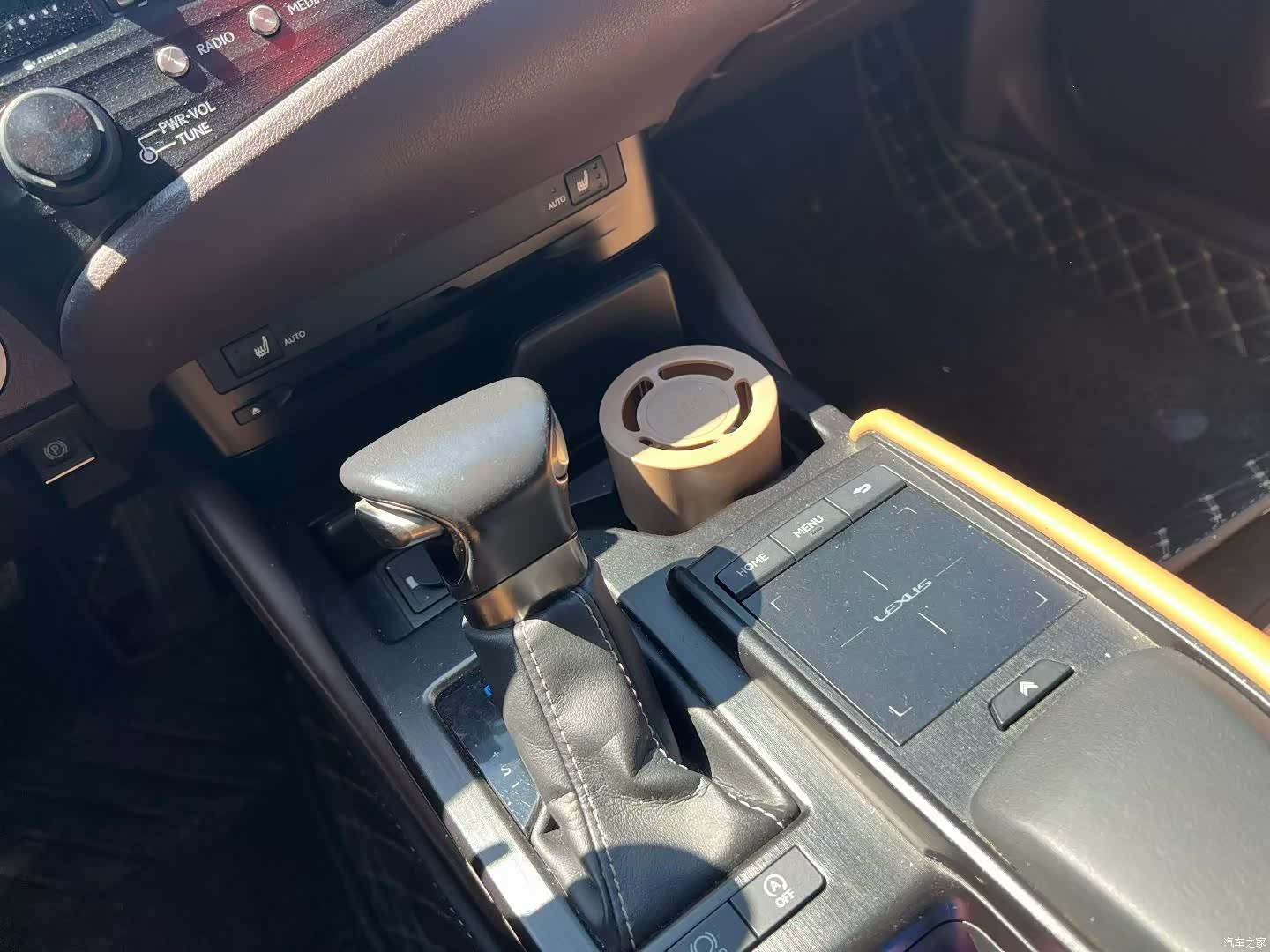Lexus ES, 2018 8