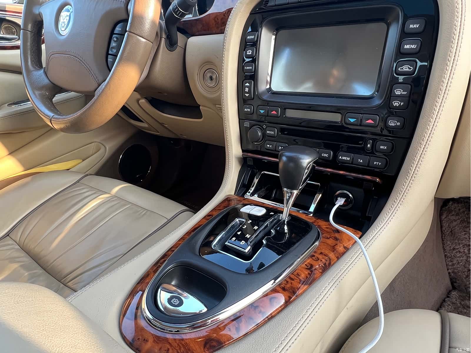 Jaguar XJ, 2009 13