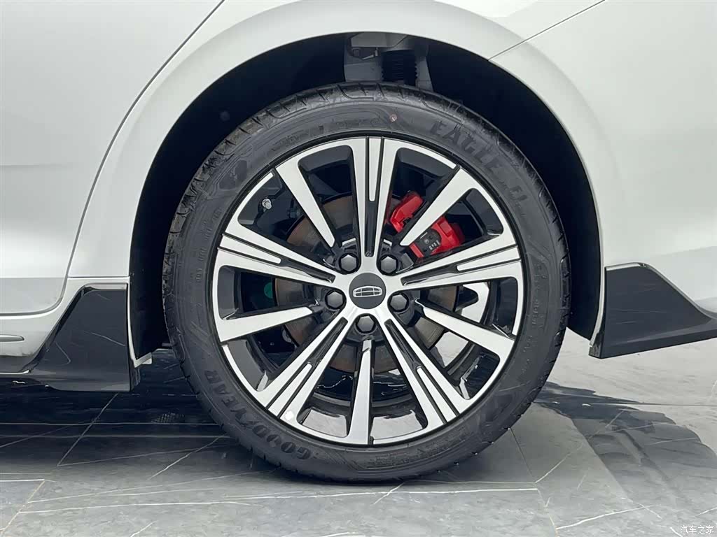 Geely Preface, 2026 24