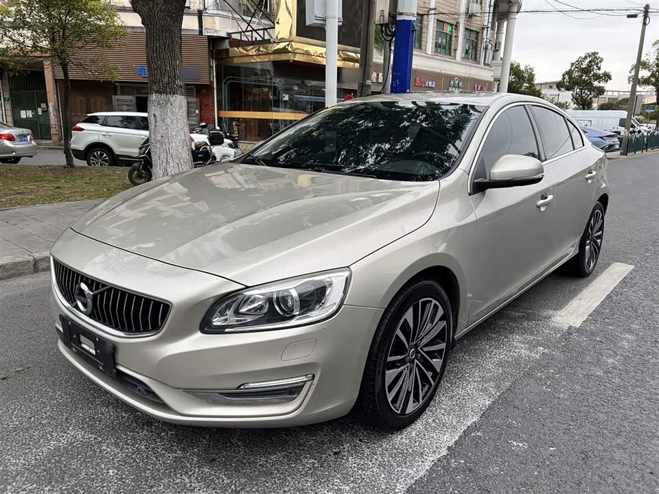 Volvo S60