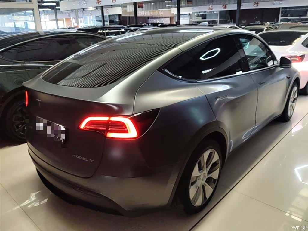Tesla Model Y, 2022 7