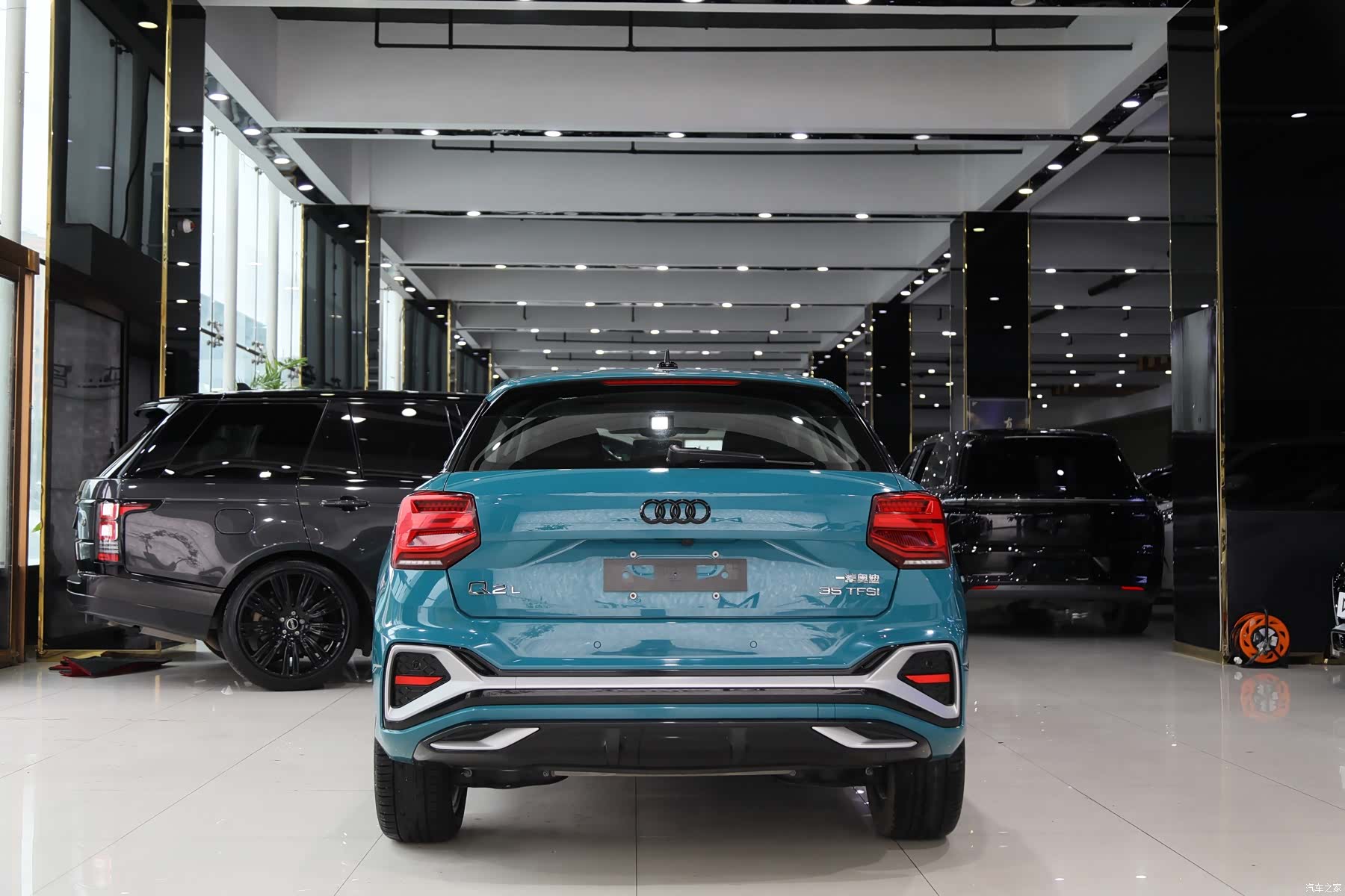 Audi Q2L, 2022 15