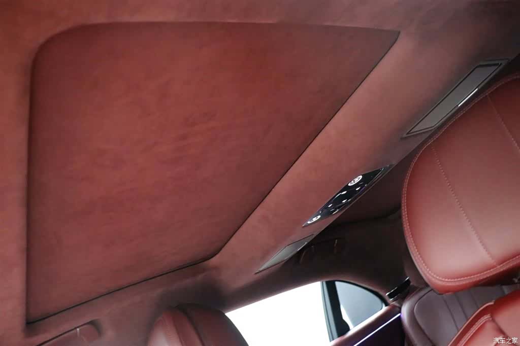 Bentley Flying Spur, 2023 22