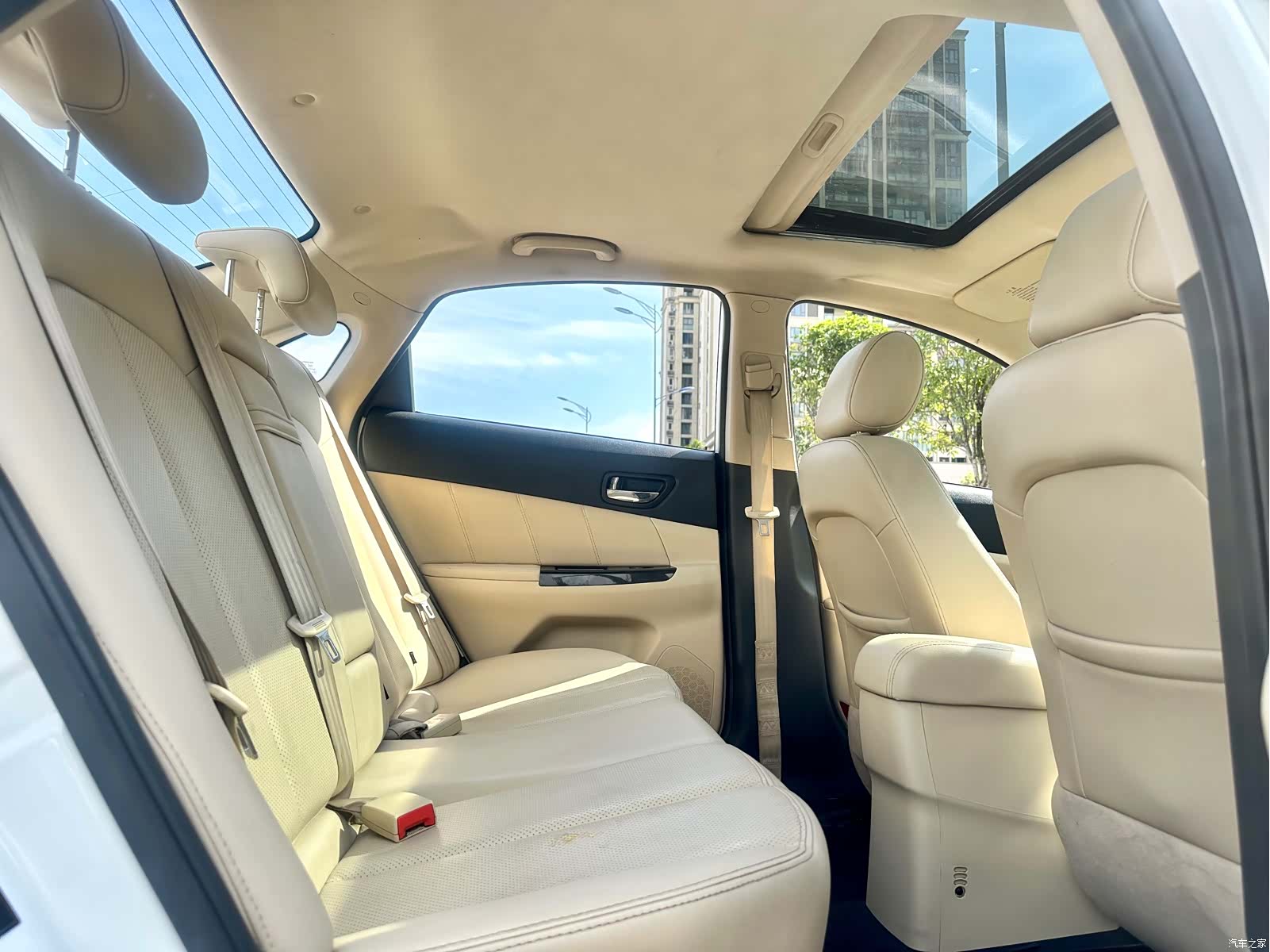 Changan Eado, 2015 25
