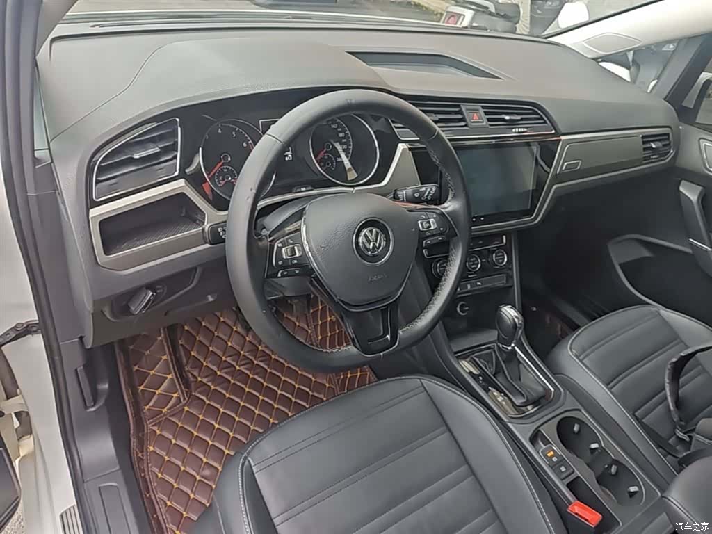 Volkswagen L, 2017 10