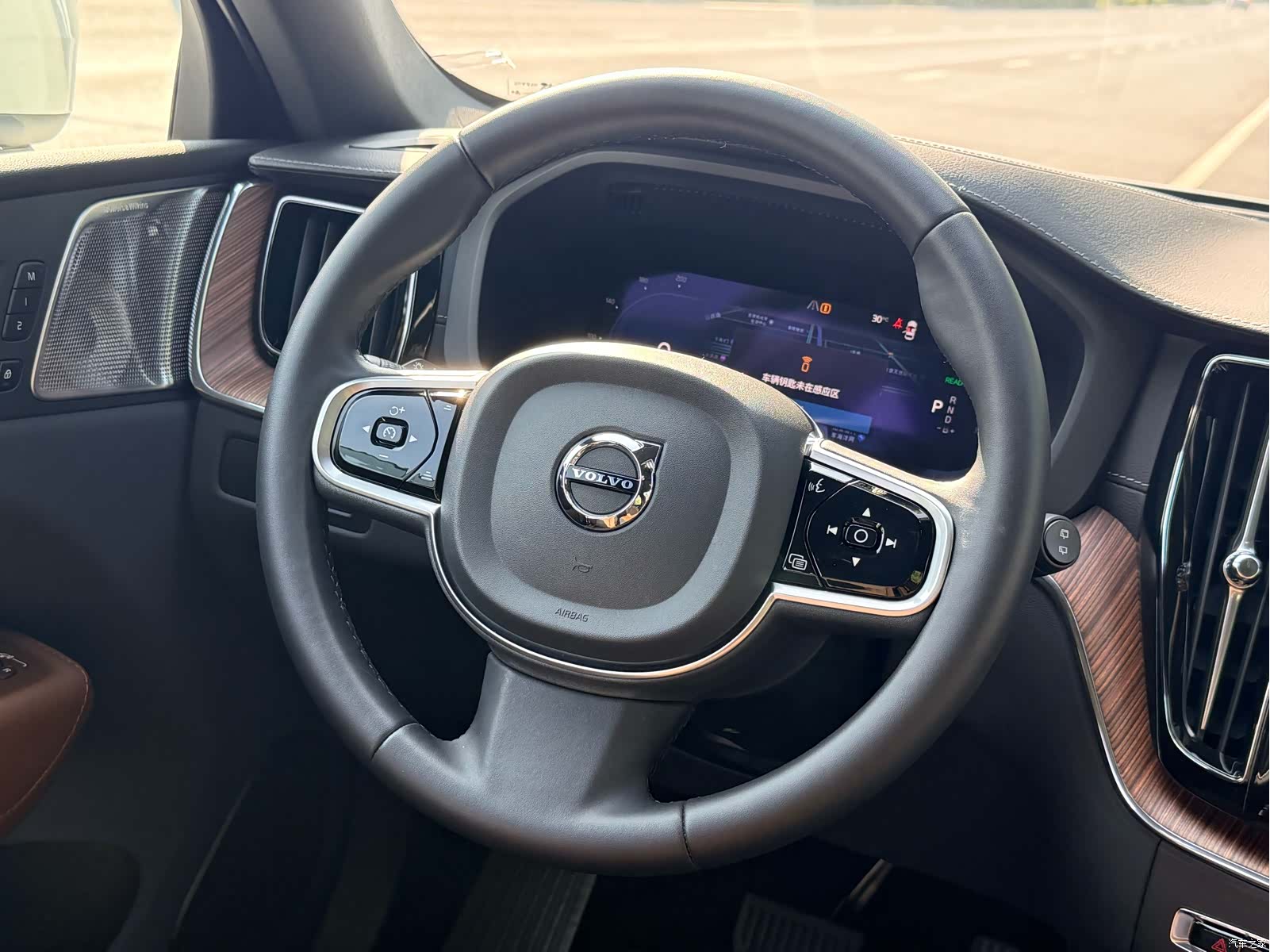 Volvo XC60, 2024 16