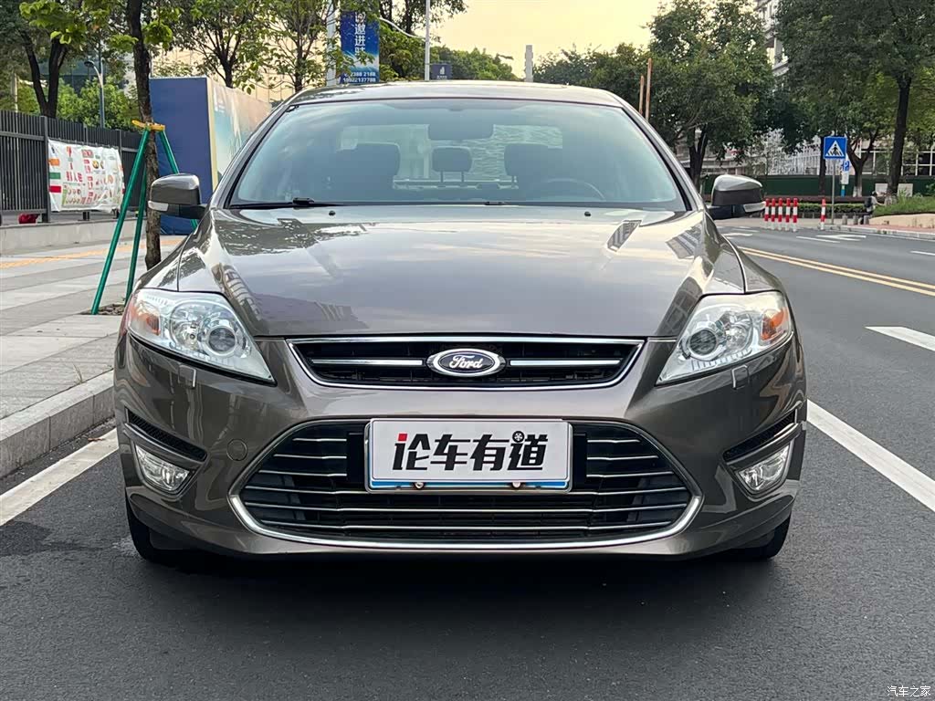 Ford Mondeo, 2011 22