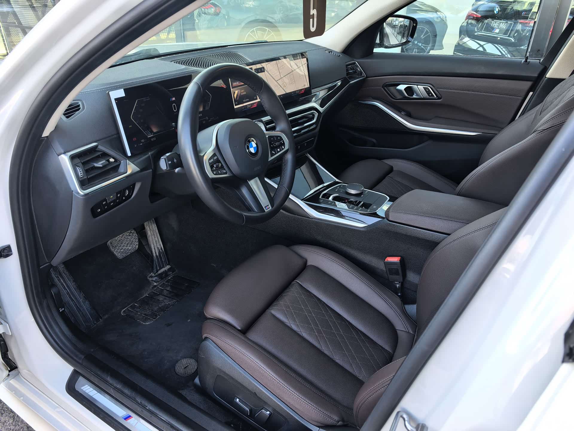 BMW 3 Series, 2025 7