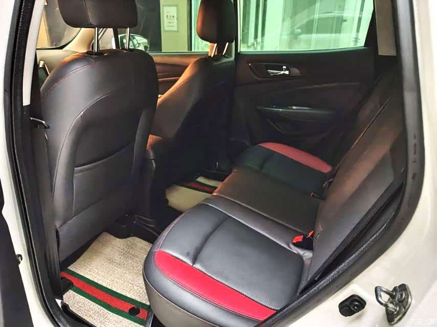 Changan CS15, 2016 6